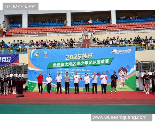 光州队与尚州尚武队的激烈对决展现足球魅力与团队精神的巅峰对抗